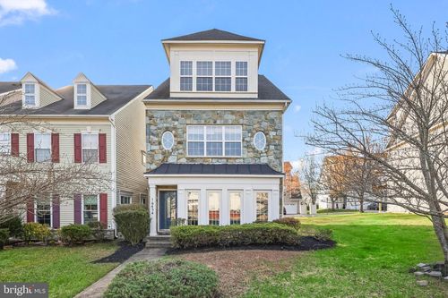 16454 Kenneweg Ct, WOODBRIDGE, VA, 22191-6352 | Card Image