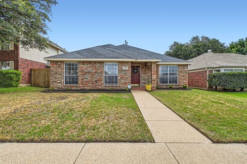 1628 High Pointe Ln, Cedar Hill, TX, 75104-4928 | Card Image