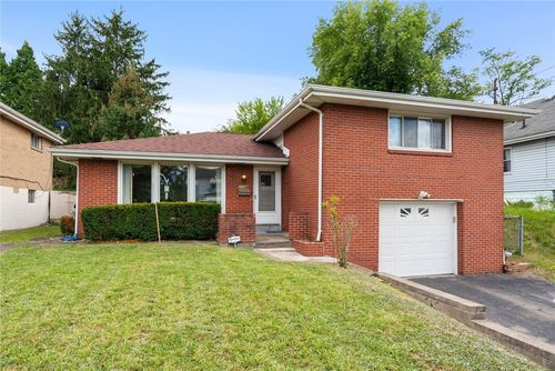 3134 Virginia Ave, West Mifflin, PA, 15122-1454 | Card Image