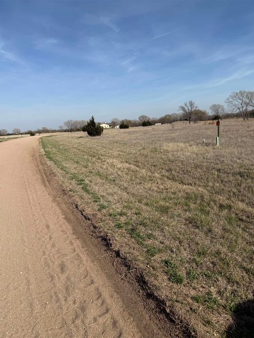 1669 W Bryce Dr, Milton, KS, 67106-8034 | Card Image