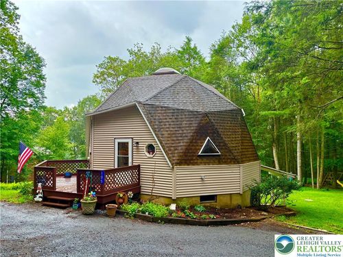 105 Aspen Way, Palmerton, PA, 18071-5201 | Card Image