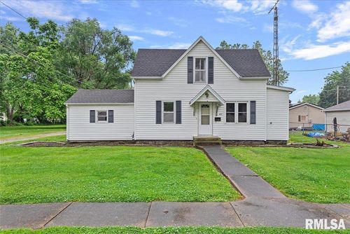 417 W Franklin St, Girard, IL, 62640-1521 | Card Image