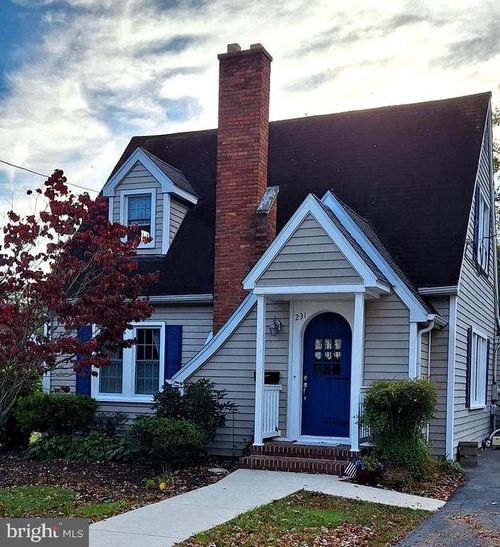 231 W Pine St, GEORGETOWN, DE, 19947-1829 | Card Image