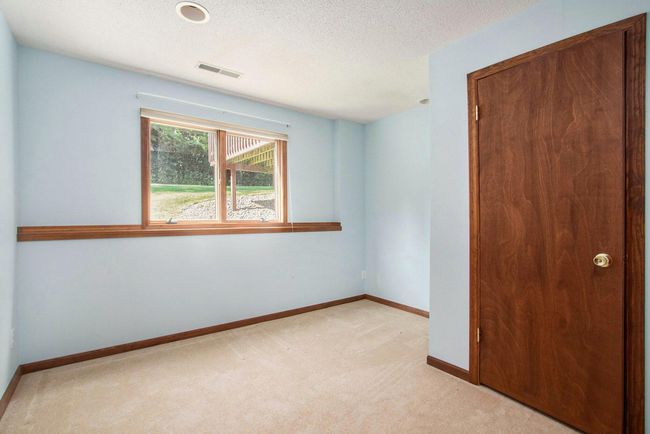 1067 Aspen Dr, Condo with 3 bedrooms, 3 bathrooms and null parking in Norton Shores MI | Image 12