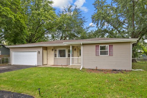 110 Bay Rd, Mchenry, IL, 60051-9609 | Card Image