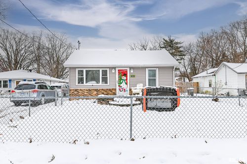 230 Stahl Ave, Washington, IL, 61571-1738 | Card Image