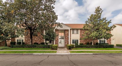 5075 N Roosevelt Ave, Fresno, CA, 93704-2406 | Card Image