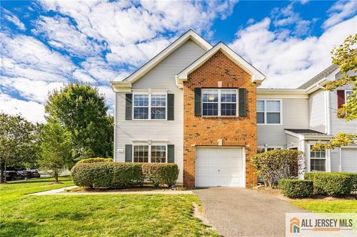 4-207 Windsong Cir, East Brunswick, NJ, 08816-5343 | Card Image