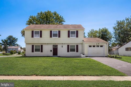 62 Brierdale Ln, Willingboro, NJ, 08046-1518 | Card Image