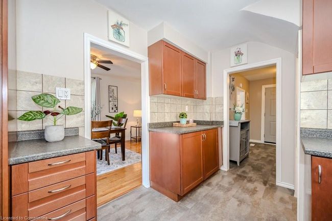 22 Simcoe St, House other with 3 bedrooms, 2 bathrooms and 2 parking in Guelph ON | Image 16