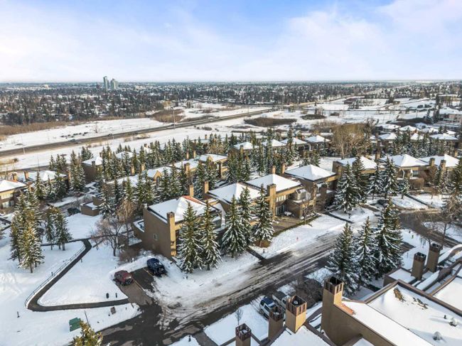 8 - 122 Village Heights Sw, Home with 2 bedrooms, 1 bathrooms and 2 parking in Calgary AB | Image 30