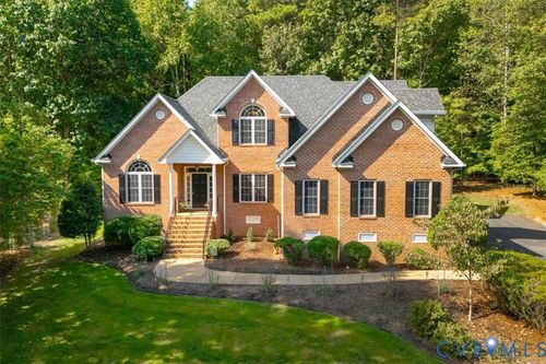 8118 Seaview Dr, Chesterfield, VA, 23838-5109 | Card Image