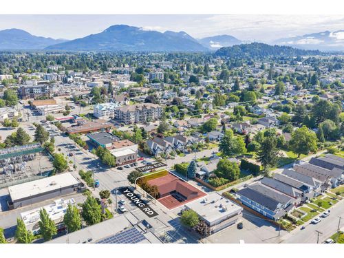9072 Young Road, Chilliwack, BC, V2P4R6 | Card Image