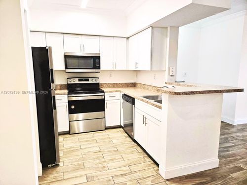15105-220 Sw 116th Ave, Pembroke Pines, FL, 33025-4901 | Card Image