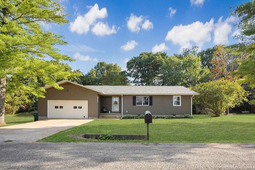 1348 Hickory Hills Dr, Willow Springs, MO, 65793-3465 | Card Image