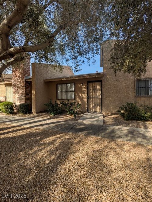 4252 Rollingstone Dr, Las Vegas, NV, 89103-3407 | Card Image