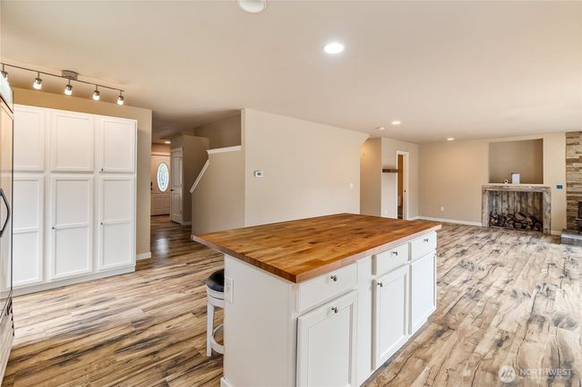 932 Tipsoo Loop N, House other with 3 bedrooms, 3 bathrooms and 2 parking in Rainier WA | Image 11