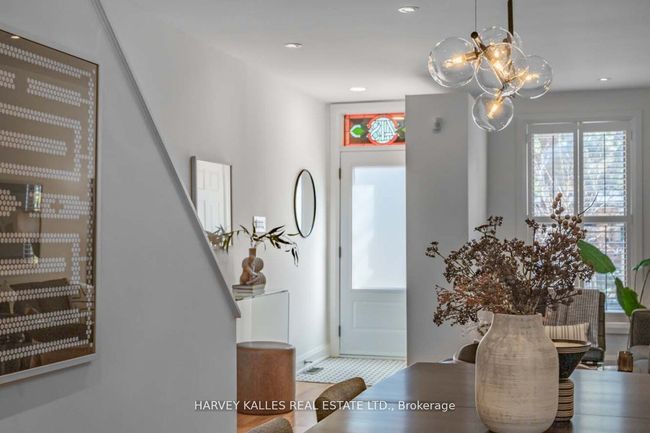 418 Ontario St, House attached with 3 bedrooms, 2 bathrooms and null parking in Toronto ON | Image 13