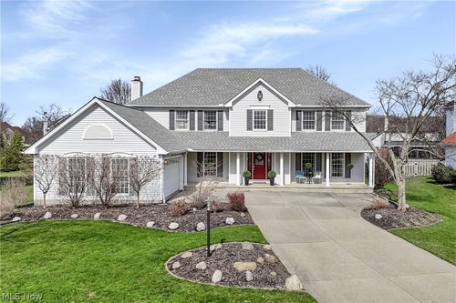 19726 Summer Place Dr, Strongsville, OH, 44149-5618 | Card Image