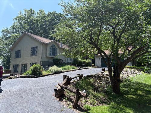 50 Barbados Dr, Putnam, IL, 61560-9544 | Card Image