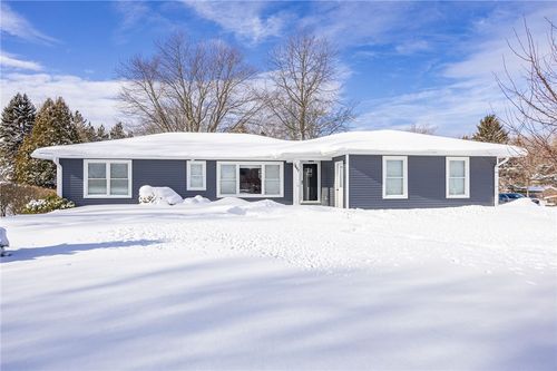 7497 Lake Ave, Williamson, NY, 14589-9242 | Card Image