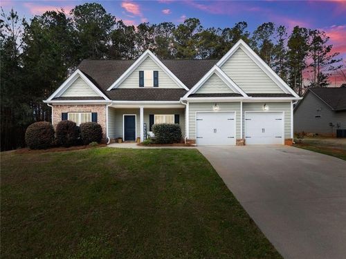 6611 Station Dr, Clermont, GA, 30527-1559 | Card Image