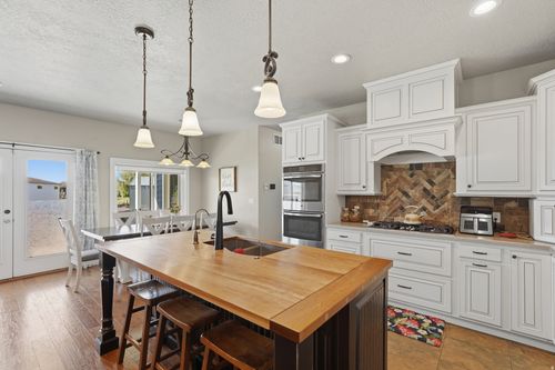 4023 W 2100 S, Taylor, UT, 84401-9816 | Card Image