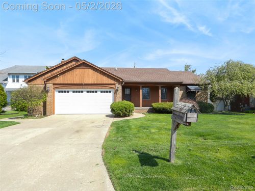 22419 Milner St, Saint Clair Shores, MI, 48081-2078 | Card Image