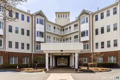 414-1 King Philip Dr, West Hartford, CT, 06117-2150 | Card Image