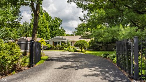 140 Meridian Hills Blvd, Indianapolis, IN, 46260-4258 | Card Image