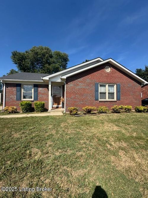 228 Engleman St, Bardstown, KY, 40004-1925 | Card Image
