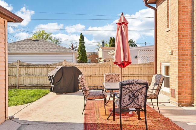 8252 N Caldwell Ave, House other with 4 bedrooms, 3 bathrooms and 2 parking in Niles IL | Image 39