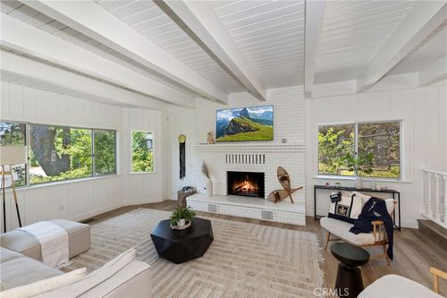 1211 Yellowstone Dr, Lake Arrowhead, CA, 92352 | Card Image