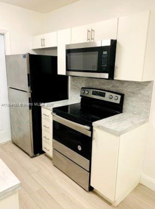 5-738 Ne 86th St, Miami, FL, 33138-3668 | Card Image