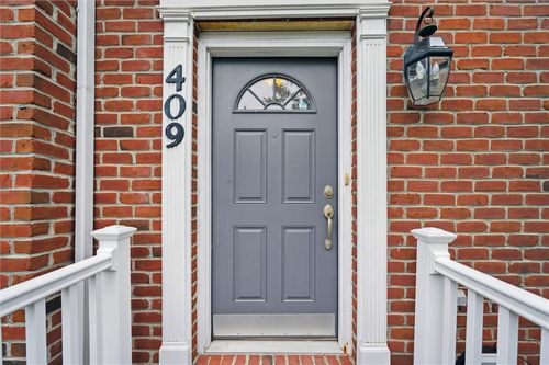 409 Marshall Heights Dr, Wexford, PA, 15090-7661 | Card Image