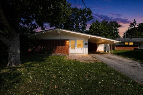 5229 Bayside Dr, Riverside, OH, 45431-2142 | Card Image