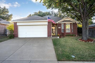 Beautiful one-story home in Denton! | Image 1