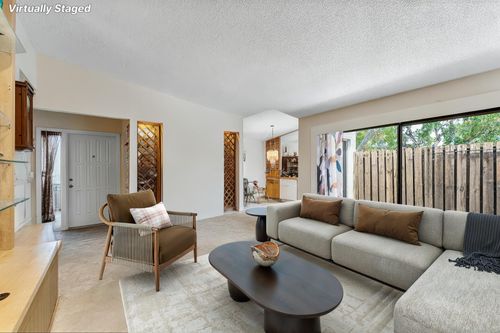 11 Meadows Dr, Boynton Beach, FL, 33436-9123 | Card Image