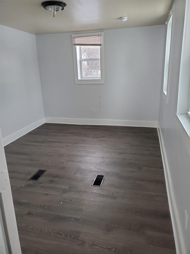 2 - 7 Cross St, Condo with 3 bedrooms, 1 bathrooms and null parking in Whitefield NH | Image 7
