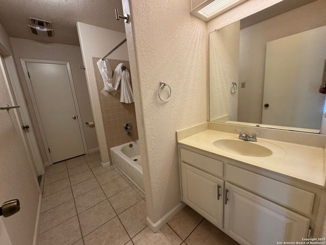 7055 Old Spring Branch Rd, House other with 3 bedrooms, 2 bathrooms and null parking in Spring Branch TX | Image 21