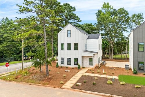 580 Pride Ave, AUBURN, AL, 36832-2529 | Card Image