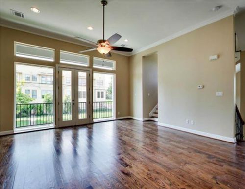 2206 Holman St, Houston, TX, 77004-4242 | Card Image