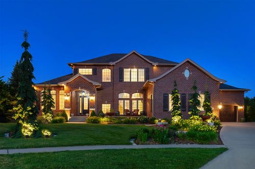 4701 150th St, Urbandale, IA, 50323-2619 | Card Image