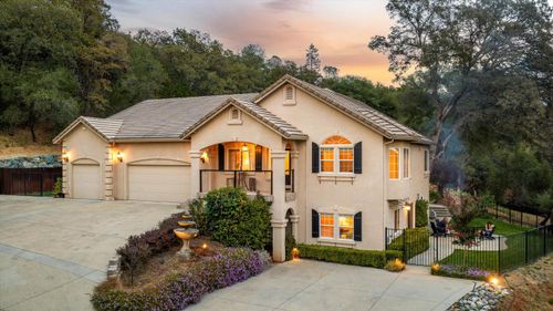 11120 Shadow Court, Auburn, CA, 95602 | Card Image