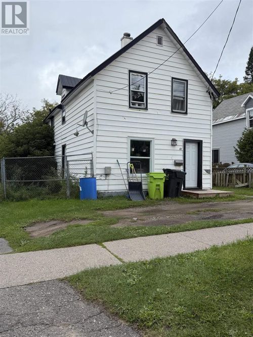 67 Walnut St, Sault Ste. Marie, ON, P6B2E4 | Card Image