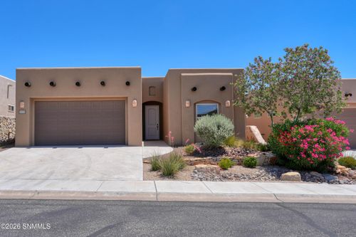 8021 Willow Bloom Cir, Las Cruces, NM, 88007-8815 | Card Image