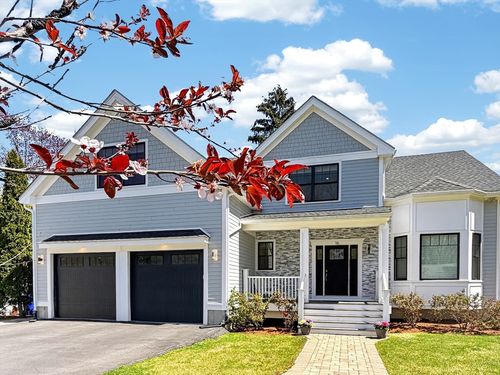16 Walsh Rd, Bedford, MA, 01730-2221 | Card Image