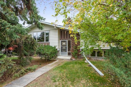 19 Melton Avenue, Spruce Grove, AB, T7X2L9 | Card Image