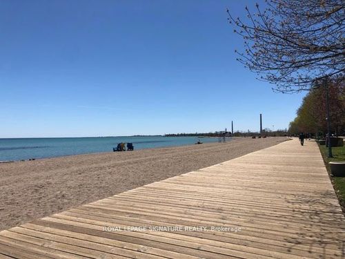 upper-20 Kew Beach Ave, Toronto, ON, M4L1B7 | Card Image