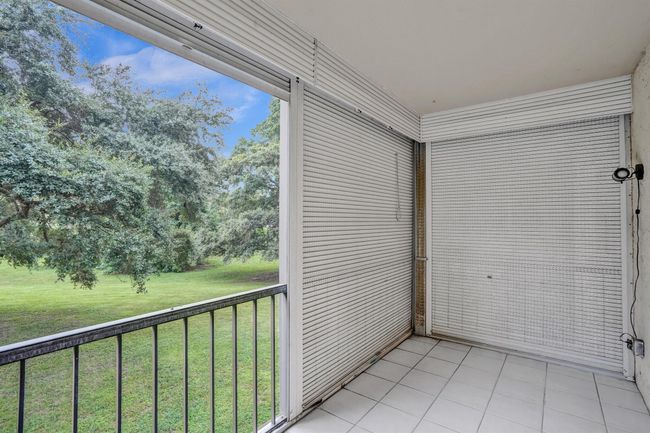 APT-202 - 6200 S Falls Circle Dr, Condo with 2 bedrooms, 2 bathrooms and null parking in Lauderhill FL | Image 34